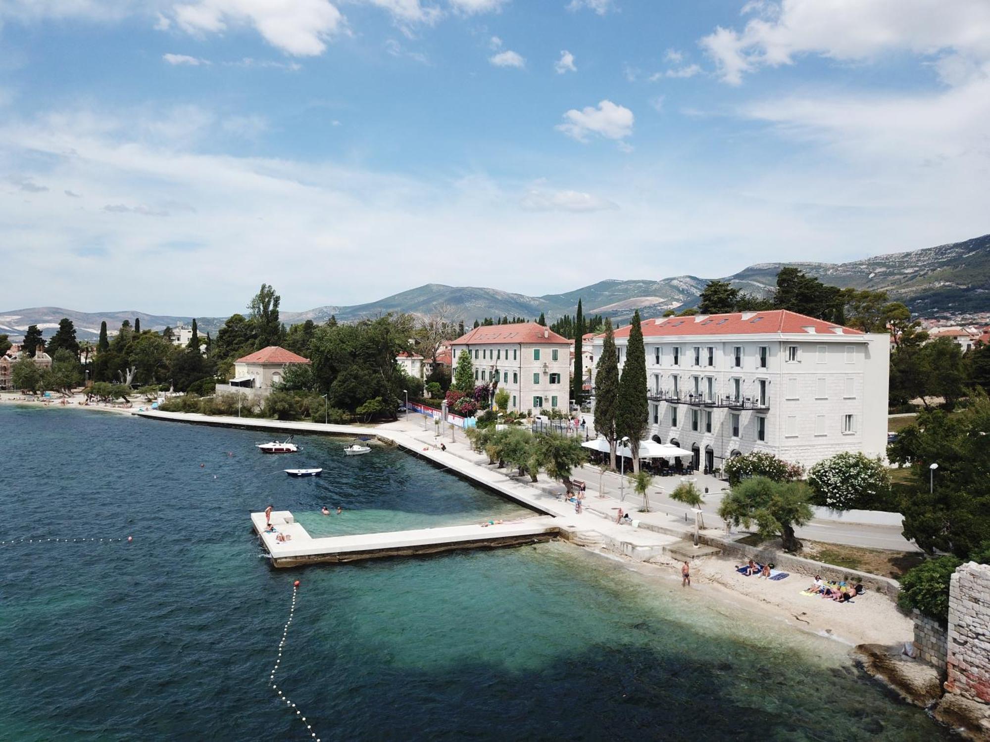 Hotel Stacija Kaštela Exterior foto